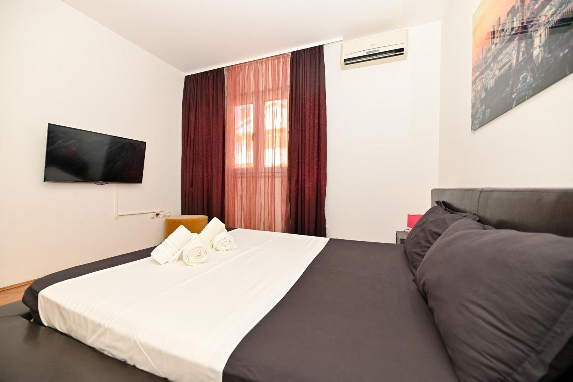Sunny Place With Sea View Trogir Exteriör bild