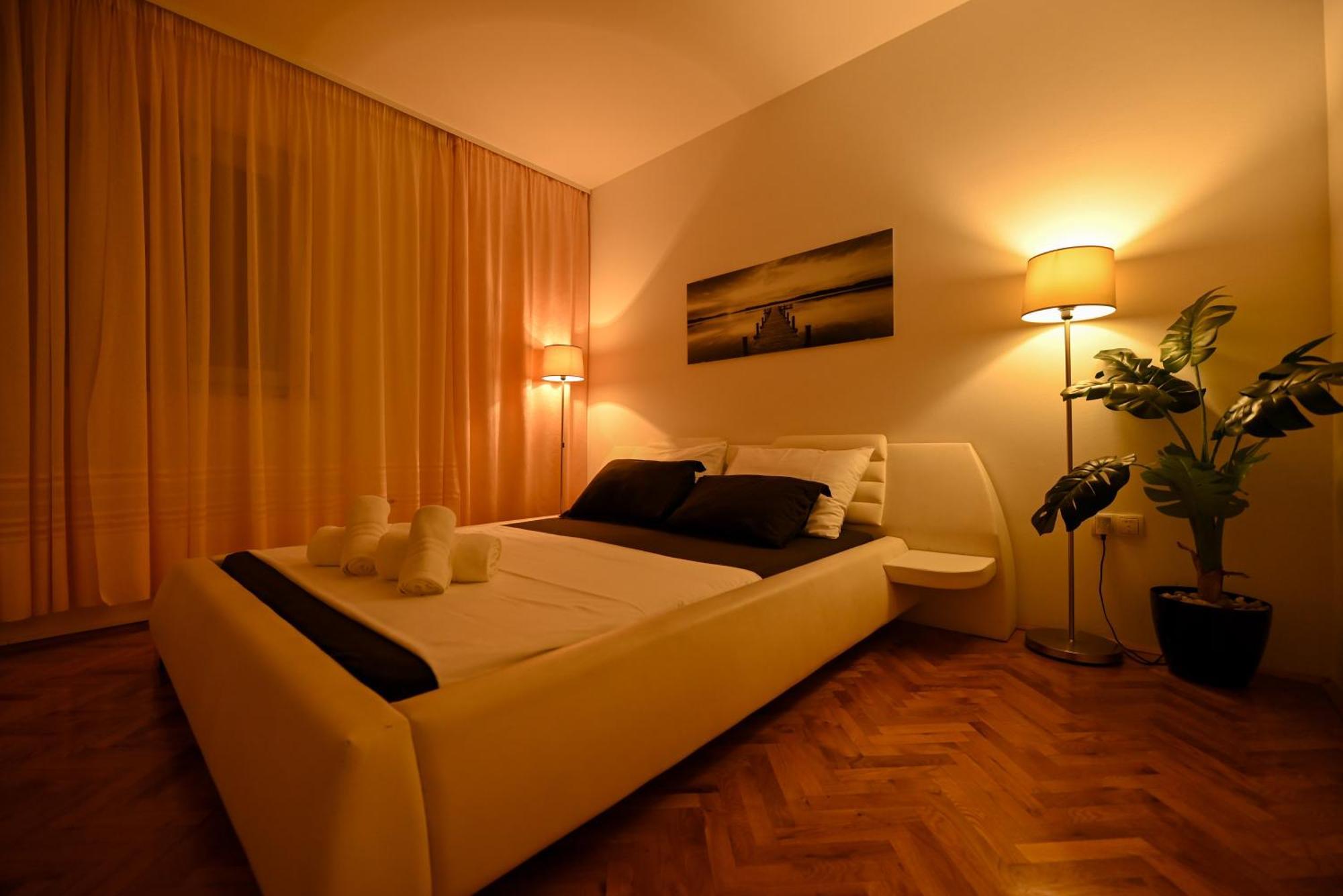 Sunny Place With Sea View Trogir Exteriör bild